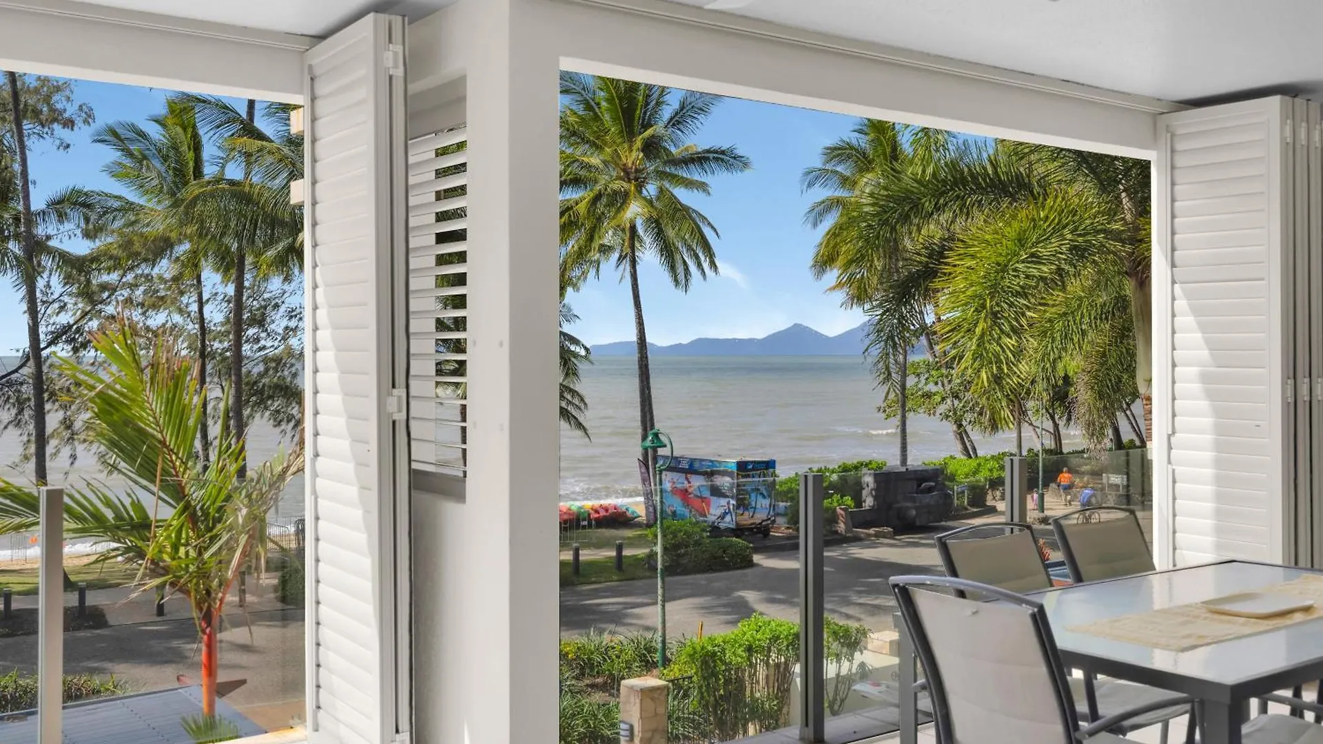 Amarillo At Island Views—Breezy Waterfront Bliss Διαμέρισμα Παλμ Κόουβ
